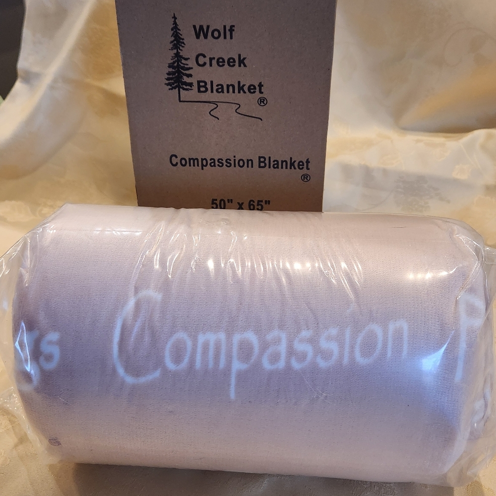 Wolf Creek Pink Compassion Blanket - NEW